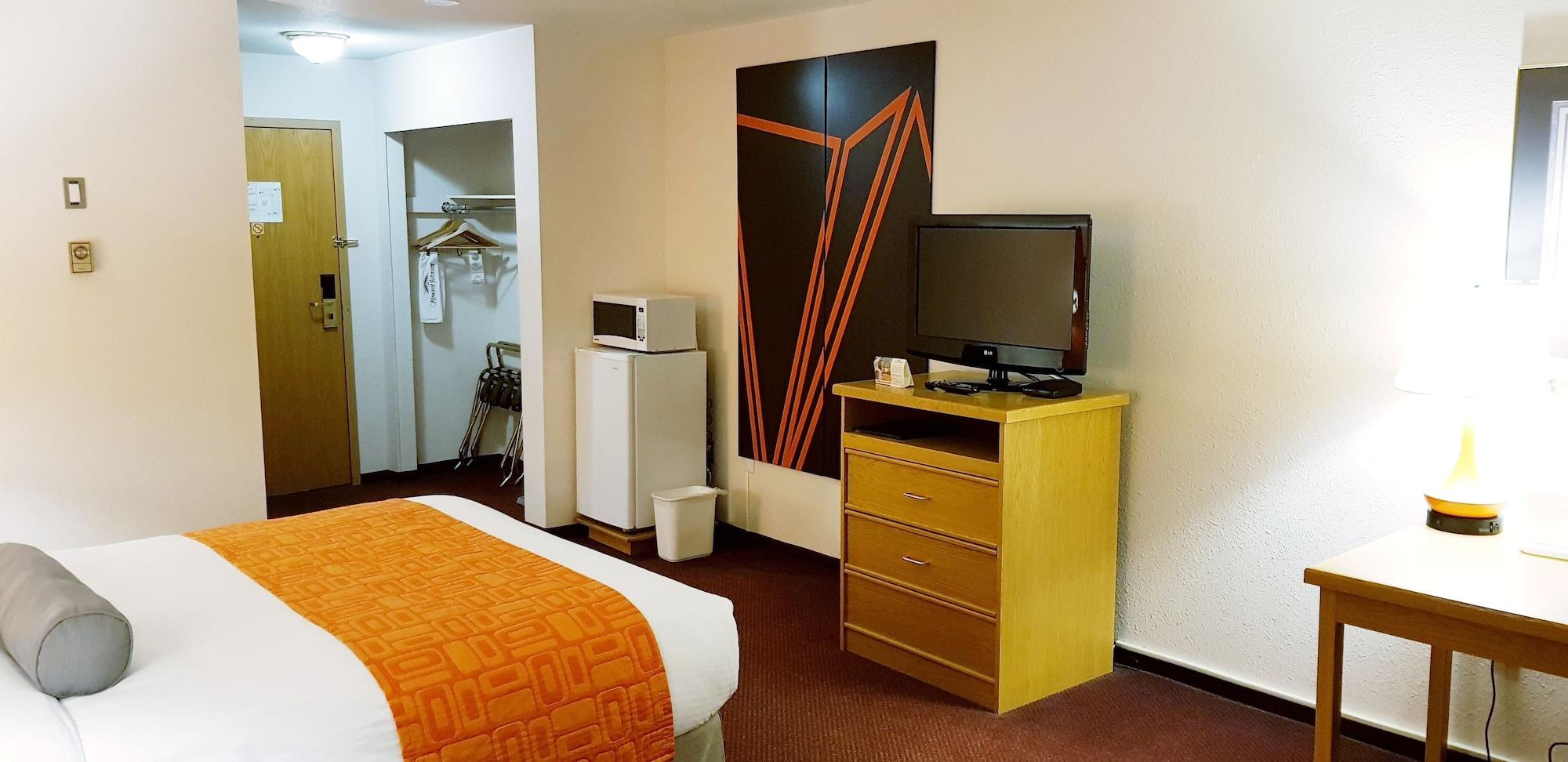 Howard Johnson By Wyndham Fort St. John מראה חיצוני תמונה