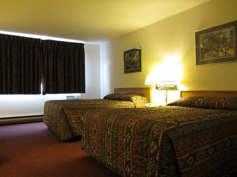 Howard Johnson By Wyndham Fort St. John מראה חיצוני תמונה